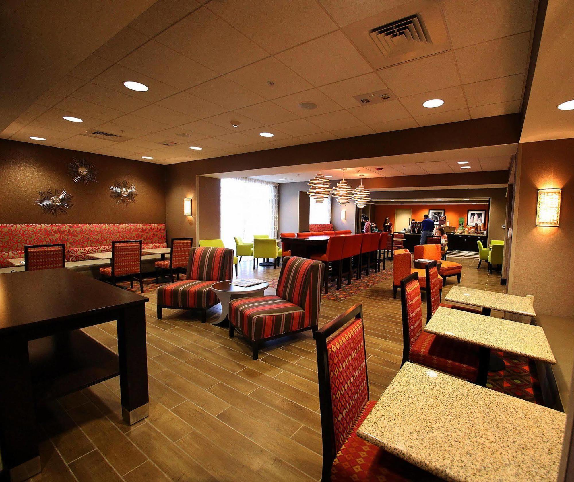 Hampton Inn Texarkana Buitenkant foto